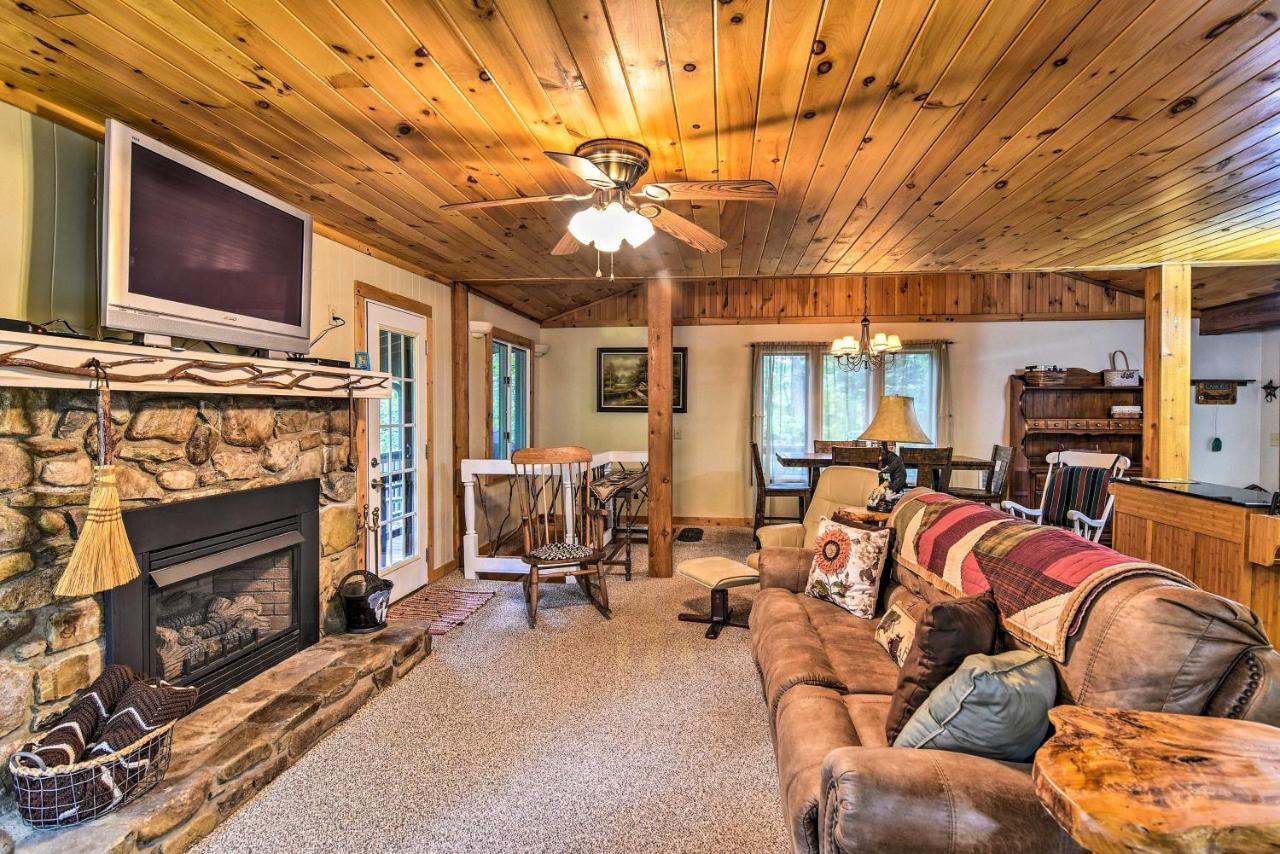 Robbinsville Cabin With Deck 3 Mi To Fontana Lake! 外观 照片