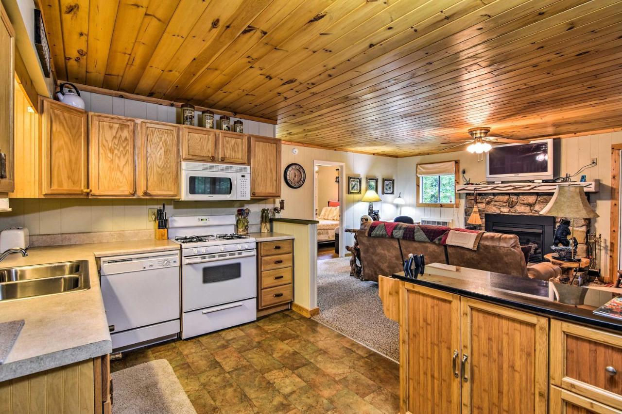 Robbinsville Cabin With Deck 3 Mi To Fontana Lake! 外观 照片