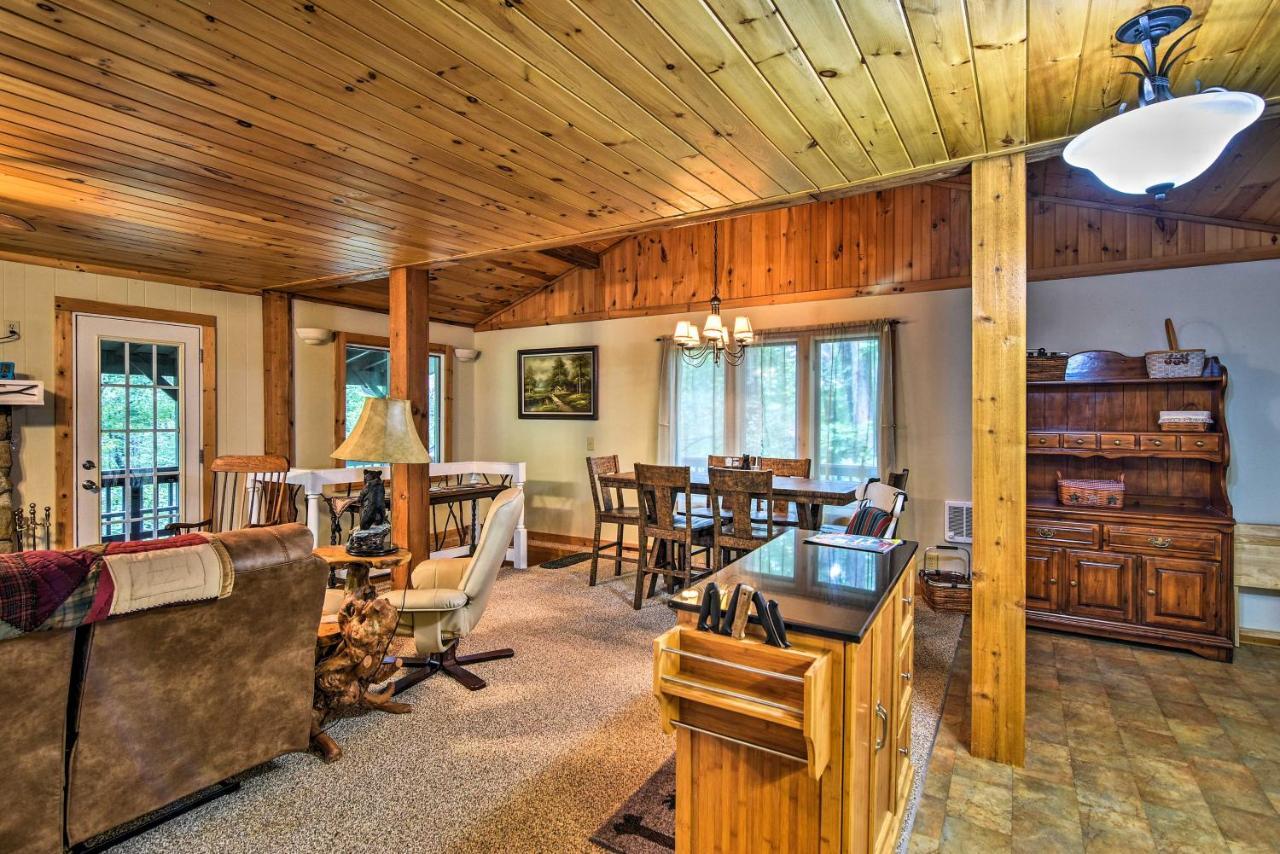 Robbinsville Cabin With Deck 3 Mi To Fontana Lake! 外观 照片